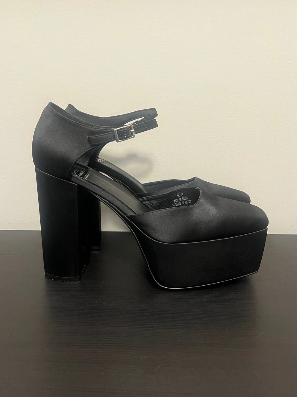 Jeffrey Campbell Ovr-N-Out Black Satin Ankle Strap Platform Pump Heel Size 9.5